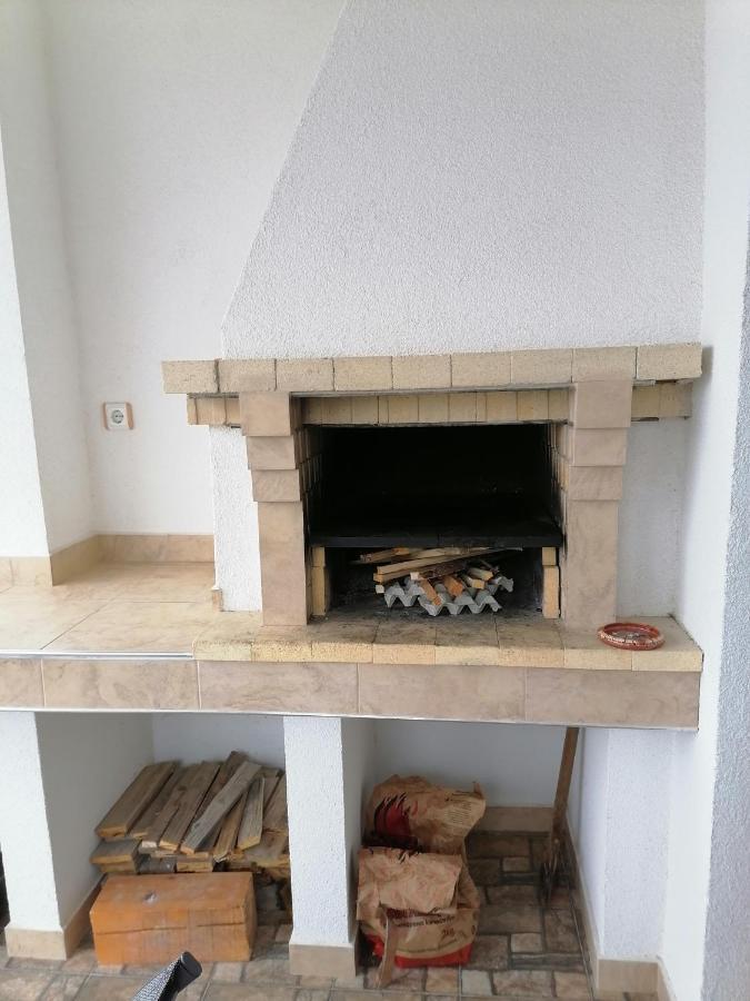 Къща За Гости Радост Guest House Radost Razłog Zewnętrze zdjęcie