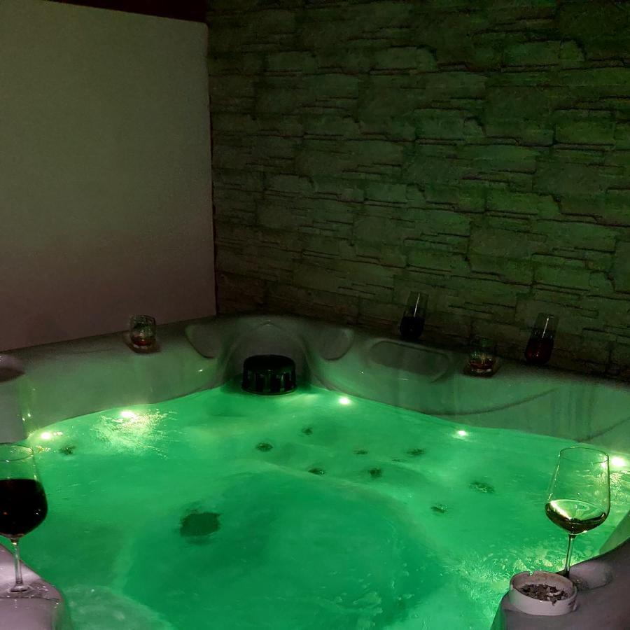 Къща За Гости Радост Guest House Radost Razłog Zewnętrze zdjęcie