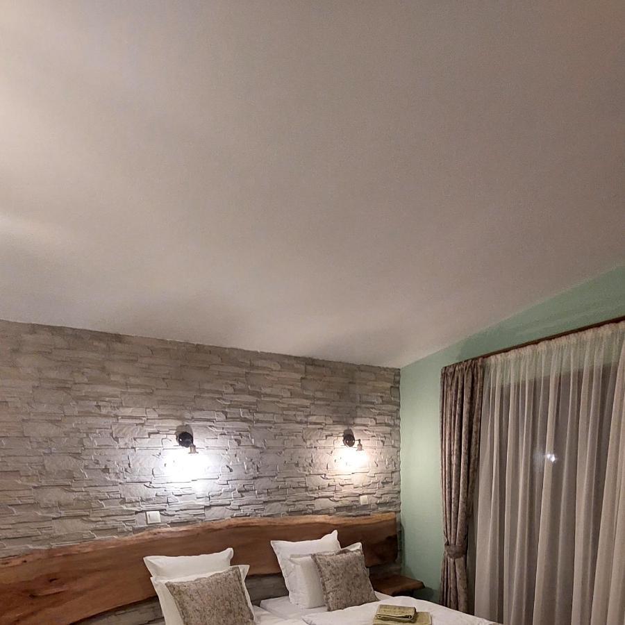 Къща За Гости Радост Guest House Radost Razłog Zewnętrze zdjęcie